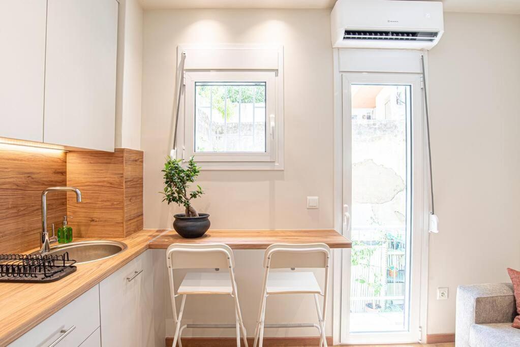 Appartamento Peaceful Shelter In Atene Esterno foto